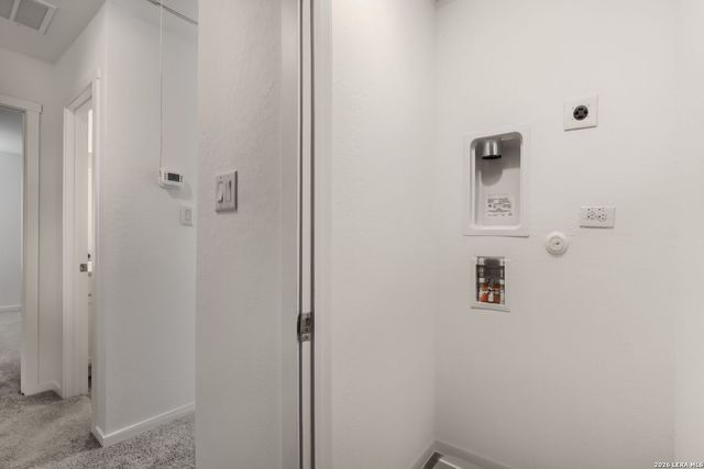 11938 SPIDERWORT RDG, Converse, TX 78109