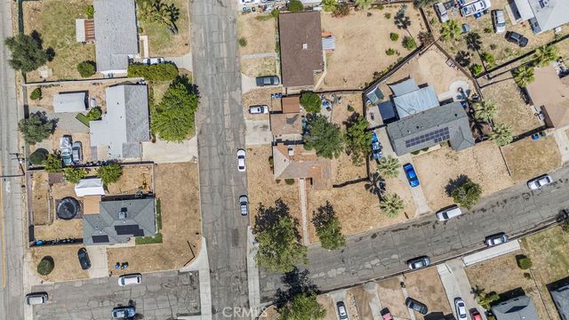 1118 E 33rd St, San Bernardino, CA 92404