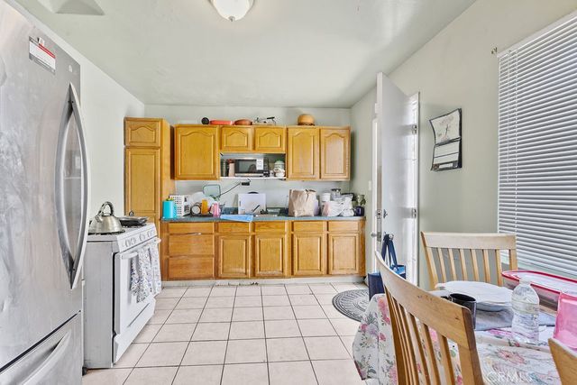 1118 E 33rd St, San Bernardino, CA 92404