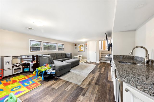 10100 Parke Avenue, Oak Lawn, IL 60453