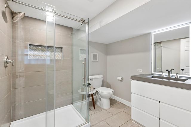 10100 Parke Avenue, Oak Lawn, IL 60453