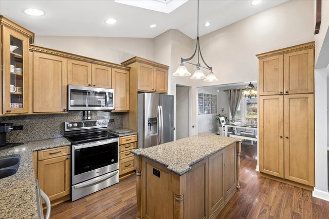 10100 Parke Avenue, Oak Lawn, IL 60453