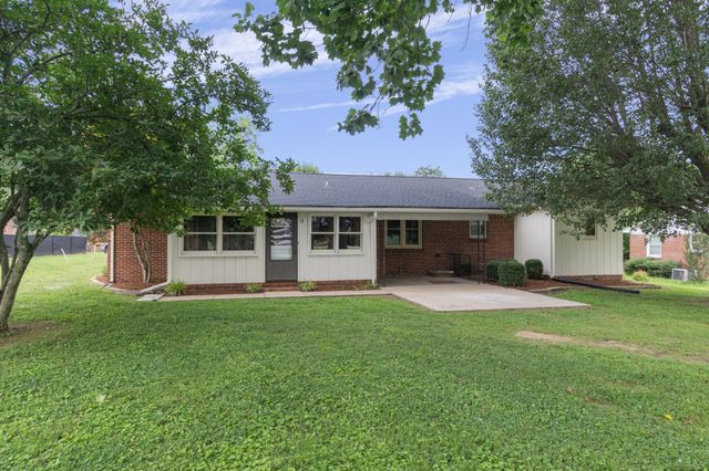 102 Molloy St, Mcminnville, TN 37110
