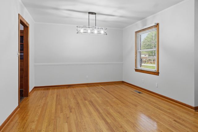 102 Molloy St, Mcminnville, TN 37110