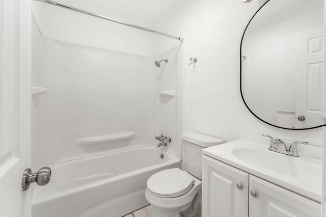 2501 Teri RD B, Austin, TX 78744