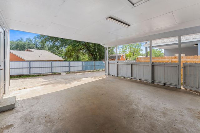 2501 Teri RD B, Austin, TX 78744