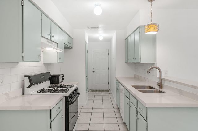 2501 Teri RD B, Austin, TX 78744