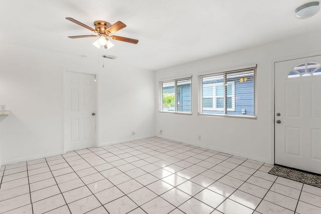 2501 Teri RD B, Austin, TX 78744