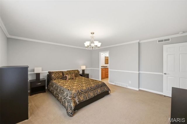 929 Claytonbrook Drive 2, Ballwin, MO 63011