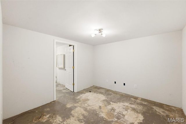 929 Claytonbrook Drive 2, Ballwin, MO 63011