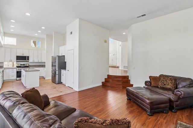 9432 Hito Court, San Diego, CA 92129