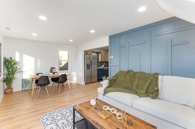 7040 W 114th Street, Worth, IL 60482