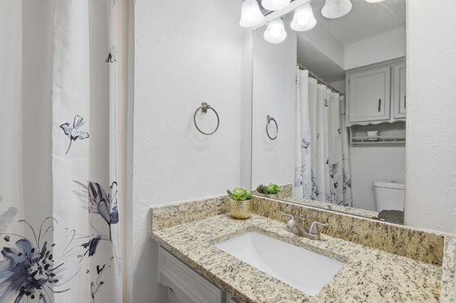 525 Candlewood Lane, Garland, TX 75041