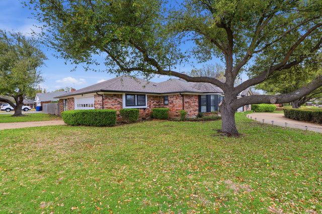 525 Candlewood Lane, Garland, TX 75041