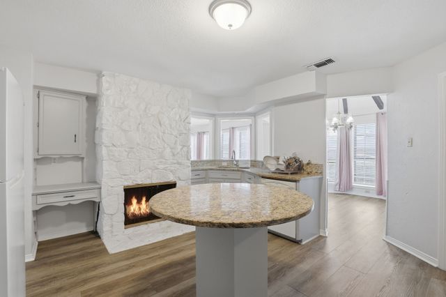 525 Candlewood Lane, Garland, TX 75041