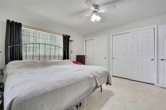 10 N DAVIS STREET, Beverly Hills, FL 34465