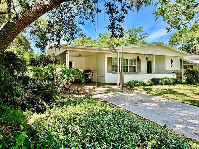 10 N DAVIS STREET, Beverly Hills, FL 34465