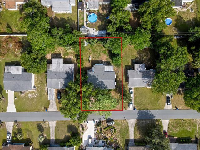 10 N DAVIS STREET, Beverly Hills, FL 34465