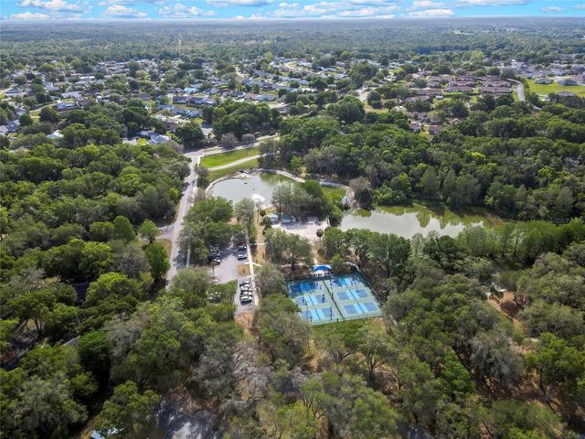10 N DAVIS STREET, Beverly Hills, FL 34465