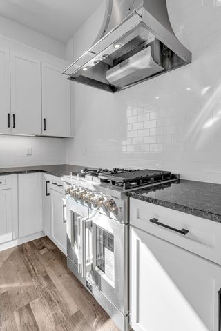 910 Youngs Ln Unit 1, Nashville, TN 37207