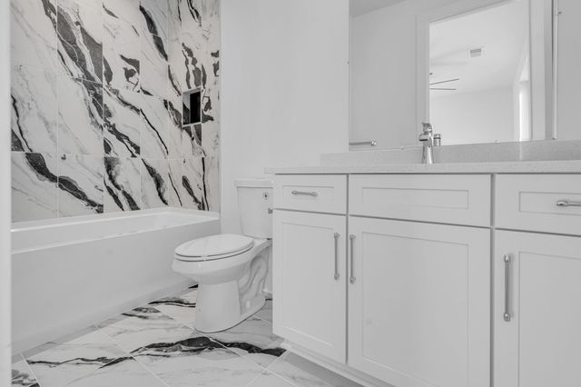 910 Youngs Ln Unit 1, Nashville, TN 37207