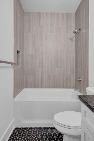 910 Youngs Ln Unit 1, Nashville, TN 37207