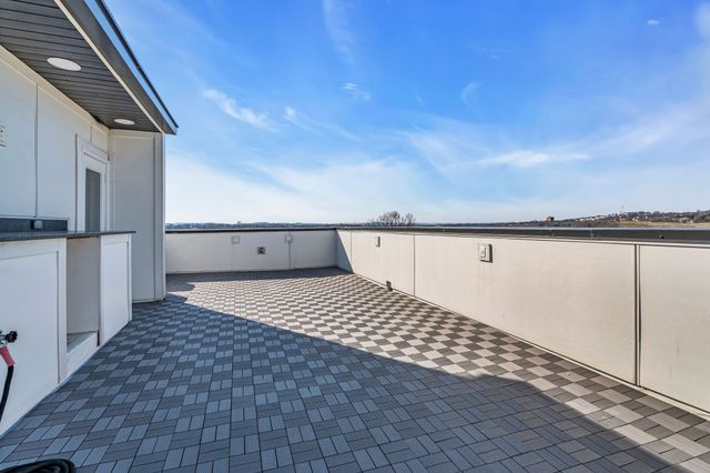 910 Youngs Ln Unit 1, Nashville, TN 37207