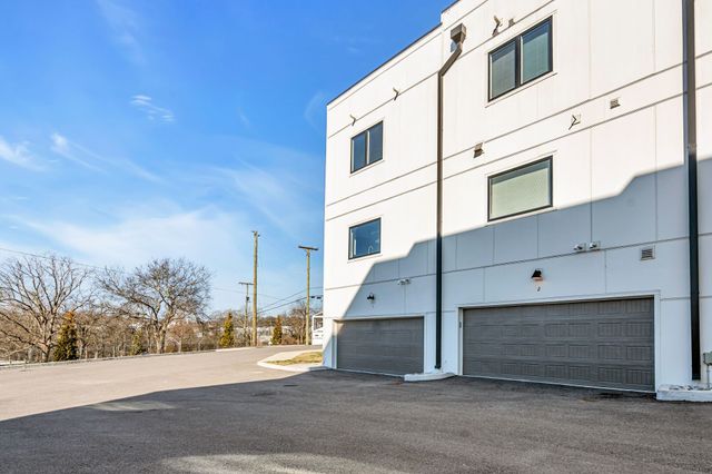 910 Youngs Ln Unit 1, Nashville, TN 37207