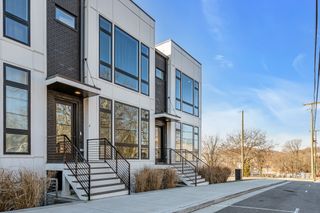 910 Youngs Ln Unit 1, Nashville, TN 37207