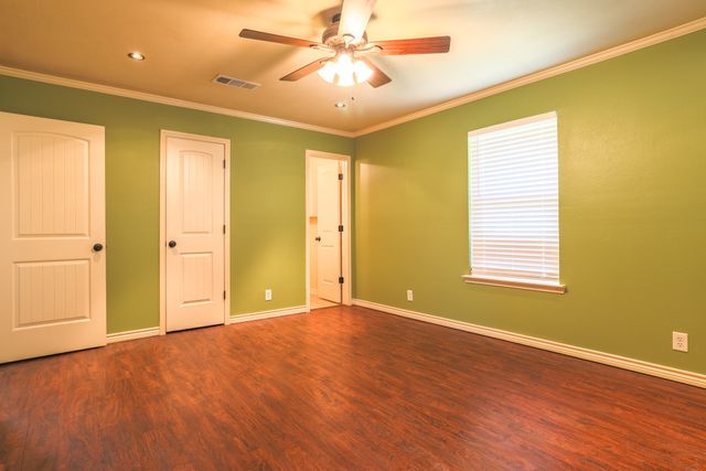 4 Cole Circle, Krum, TX 76249