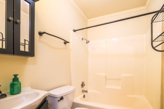 4 Cole Circle, Krum, TX 76249