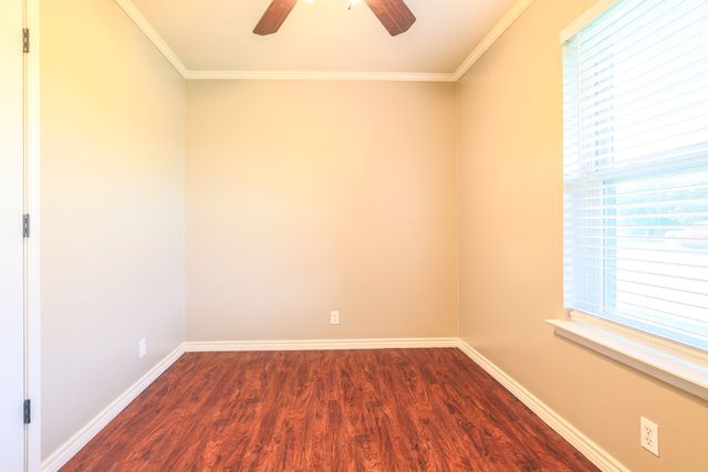 4 Cole Circle, Krum, TX 76249