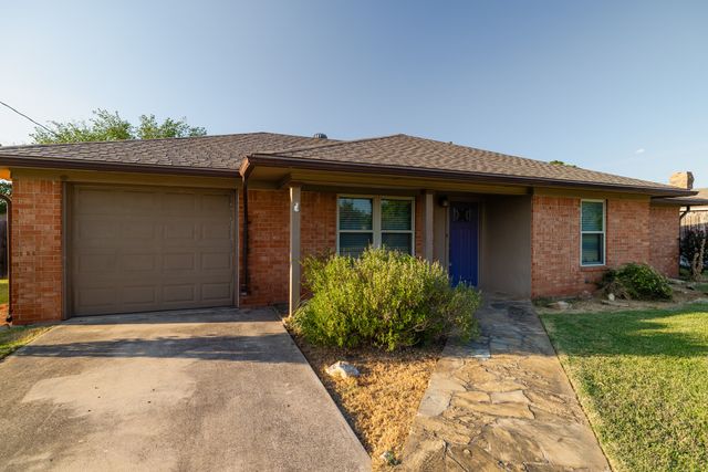 4 Cole Circle, Krum, TX 76249