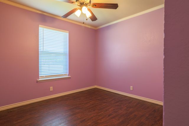 4 Cole Circle, Krum, TX 76249