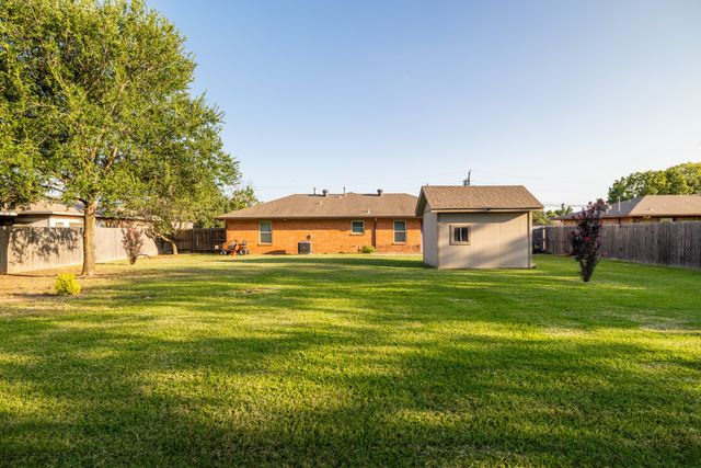4 Cole Circle, Krum, TX 76249
