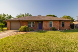4 Cole Circle, Krum, TX 76249