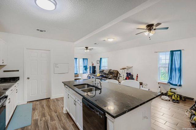 367 Corliss, San Antonio, TX 78220