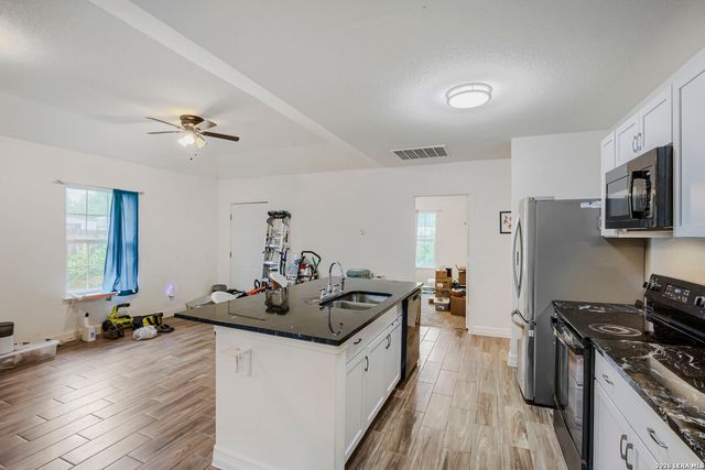 367 Corliss, San Antonio, TX 78220