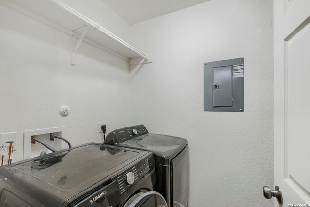 367 Corliss, San Antonio, TX 78220