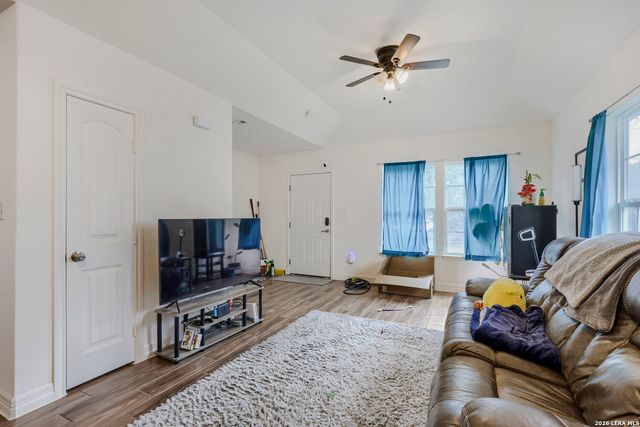 367 Corliss, San Antonio, TX 78220