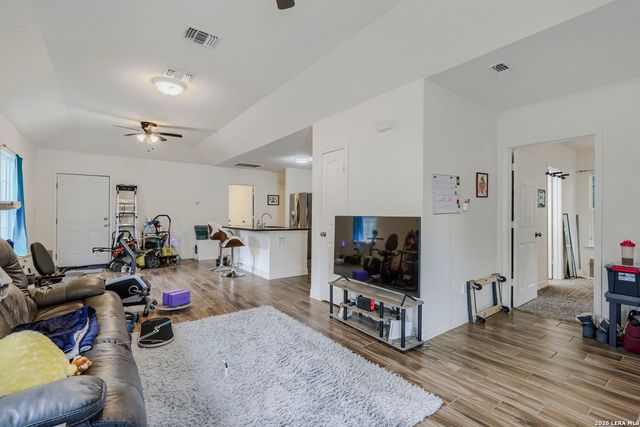 367 Corliss, San Antonio, TX 78220