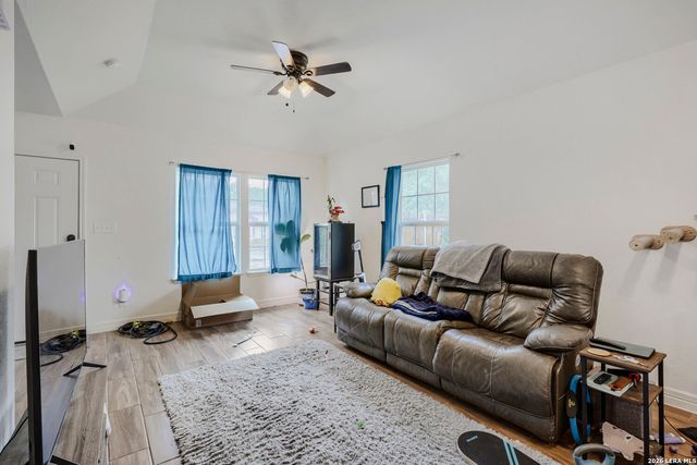 367 Corliss, San Antonio, TX 78220