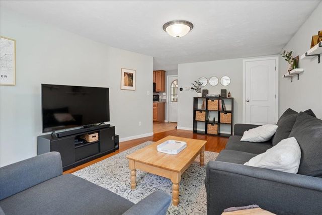 15 Brookman Street, Worcester, MA 01606