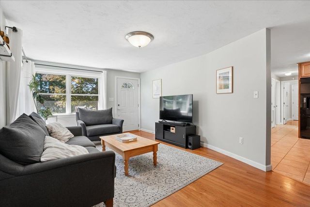 15 Brookman Street, Worcester, MA 01606