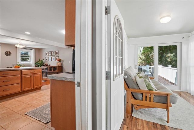 15 Brookman Street, Worcester, MA 01606