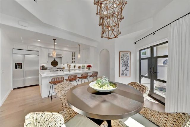412 Acacia Avenue, Corona Del Mar, CA 92625