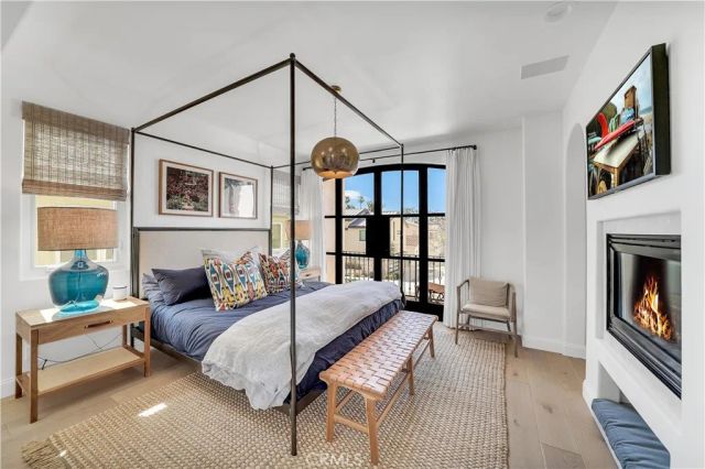 412 Acacia Avenue, Corona Del Mar, CA 92625
