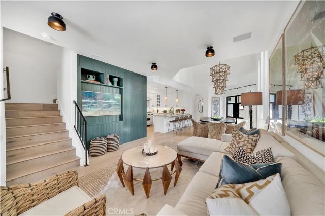 412 Acacia Avenue, Corona Del Mar, CA 92625