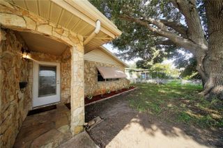 824 62ND AVENUE NE, St Petersburg, FL 33702