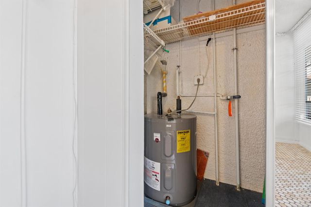 2615 NE 1st Court 303, Boynton Beach, FL 33435